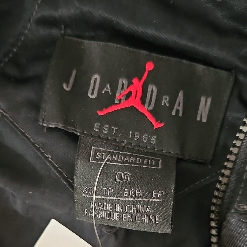 Jordan Women's Dark Utility Jacket - Picture 3 of 3
